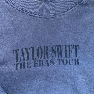 Sold out Taylor Swift blue crewneck eras tour merch size medium rare
